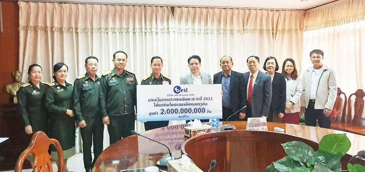 ບໍລິສັດ ເບ​​ສ ເທ​ເລ​ຄອມ ຈຳກັດ ມອບ​ເງິນປະກອບພັນທະ ປີ 2022 ໃຫ້ແກ່ກົມໃຫຍ່ເສນາທິການກອງທັບ ກະຊວງປ້ອງກັນປະເທດ